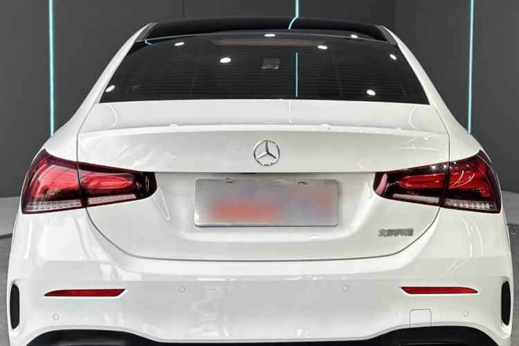 Used Mercedes-Benz A-Class 2022 Second Facelift A 200 L Sport Sedan Fashion Version
