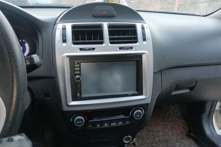 Used  300E 2017 Standard Model