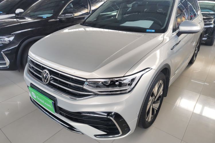 Used Volkswagen Tiguan L 2023 Restyled 330TSI Automatic Two-Wheel Drive R-Line Enhanced Comfort Version
