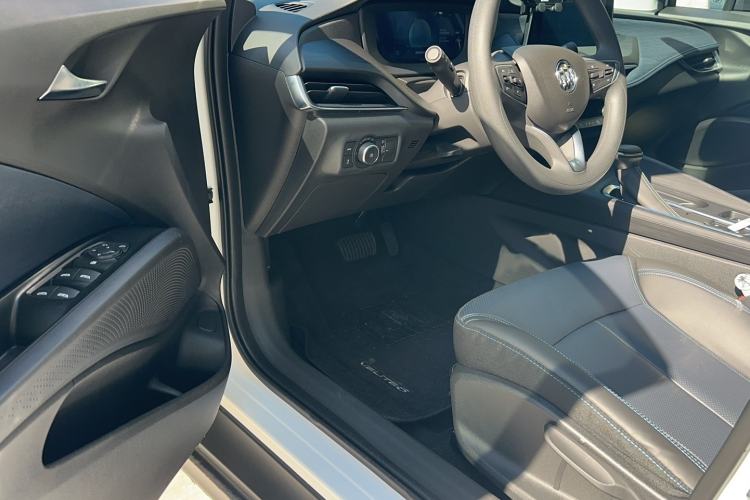 Used Buick Velite 6 2024 450km Range Commuter Version
