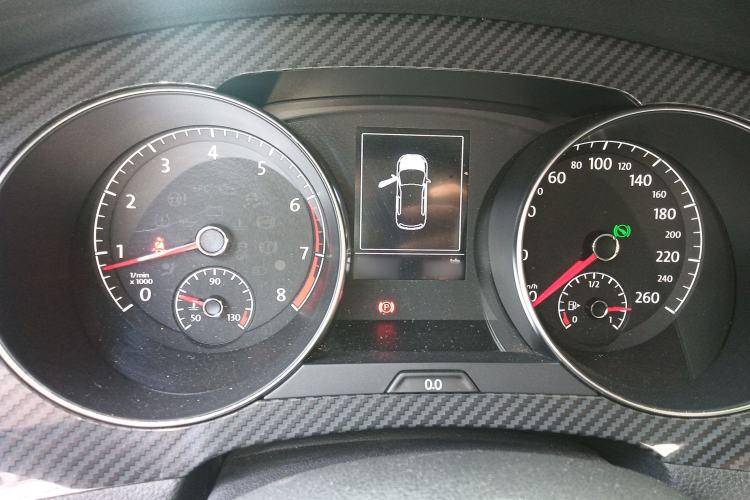 Used Volkswagen Golf Sportsvan 2016 230TSI Automatic Luxury Version
