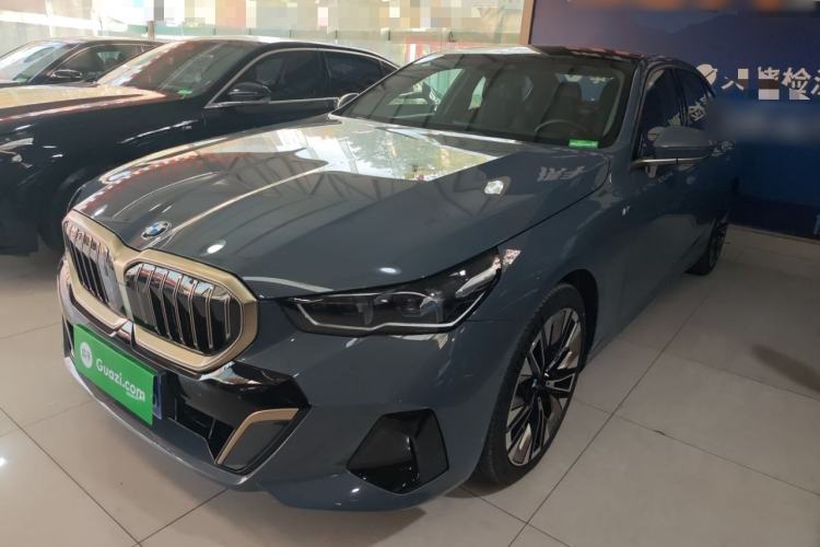 Used BMW 5 Series 2024 530Li Luxury Edition M Sport Package