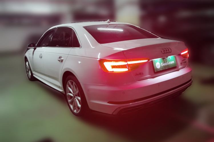 Used Audi A4L 2019 40 TFSI Fashion Edition China VI Emission Standard
