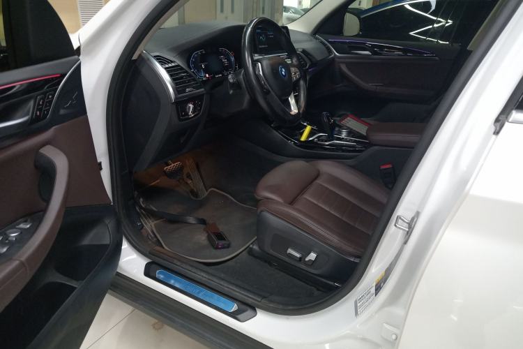 Used BMW iX3 2021 Leading Model