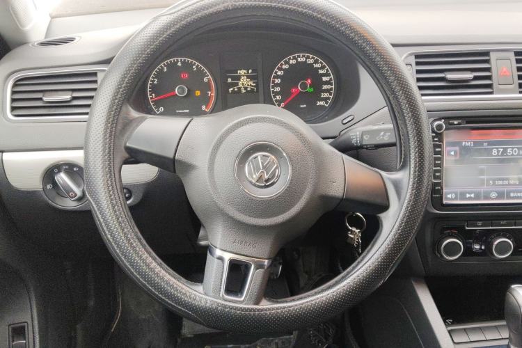 Used Volkswagen Sagitar 2014 Revised Version 1.6L Automatic Leading Edition
