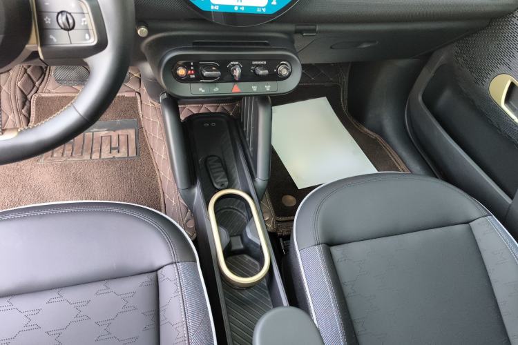 Used  Electric MINI COOPER 2024 452km COOPER SE Artist