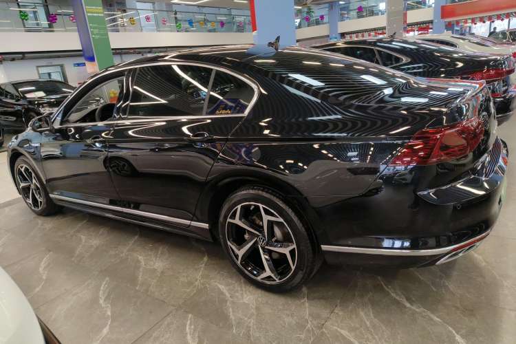 Used Volkswagen Magotan 2023 2 Million Units Commemorative Edition 330TSI DSG Luxury Version
