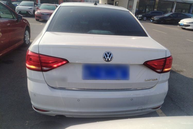 Used Volkswagen Lavida 2015 1.6L Automatic Comfort Edition
