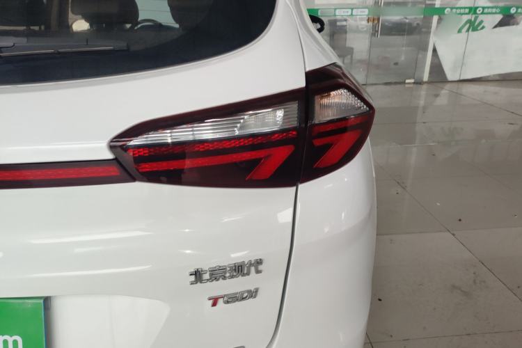 Used Hyundai Tucson 2019 280TGDi Dual-Clutch Two-Wheel Drive Fashion Edition China V Standard
