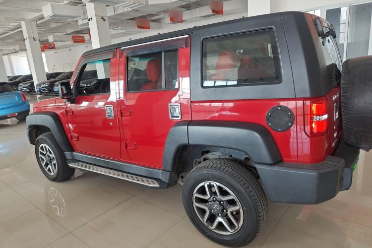 Used  BJ40 2016 40L 2.3T Automatic All-Wheel Drive Premium Edition
