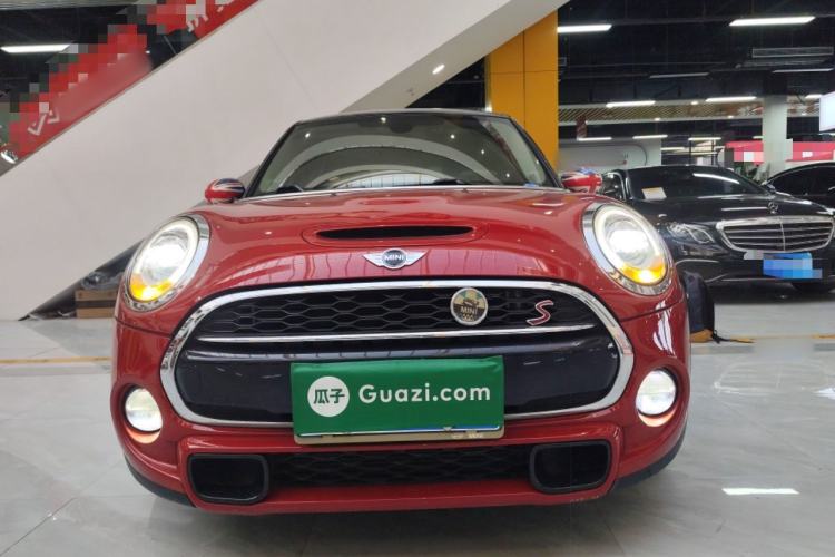 Used  MINI 2016 2.0T COOPER S Pioneer Edition Five-Door Model
