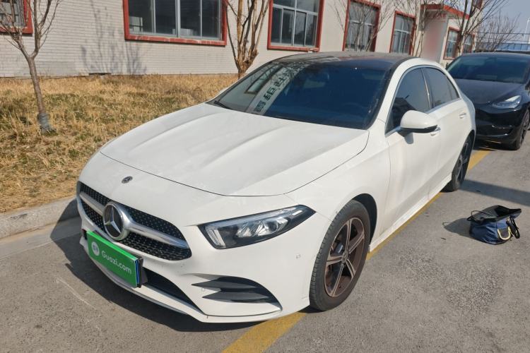 Used Mercedes-Benz A-Class 2022 Revised Version A 200 L Sport Sedan Fashionable Style