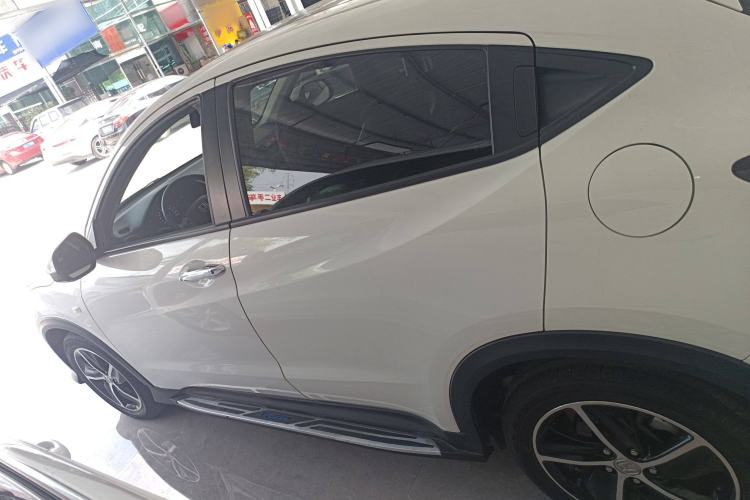 Used Honda Vezel 2020 1.5L CVT Pioneer Edition
