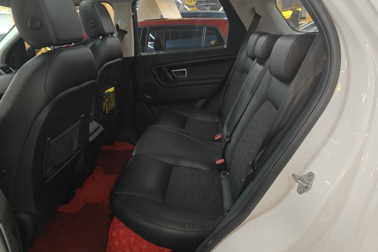 Used Land Rover Discovery Sport 2019 240 PS PURE Edition China VI Standard
