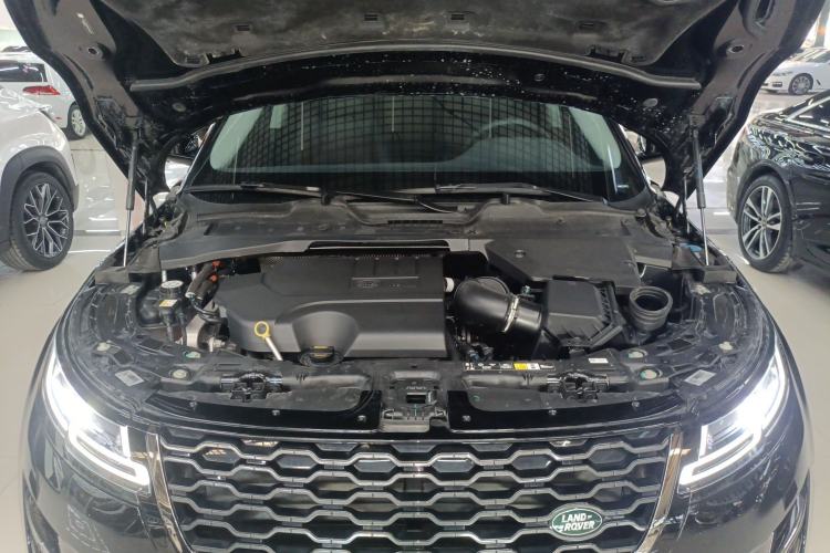 Used Land Rover Range Rover Evoque 2023 Aurora L 249 PS Luxury Edition
