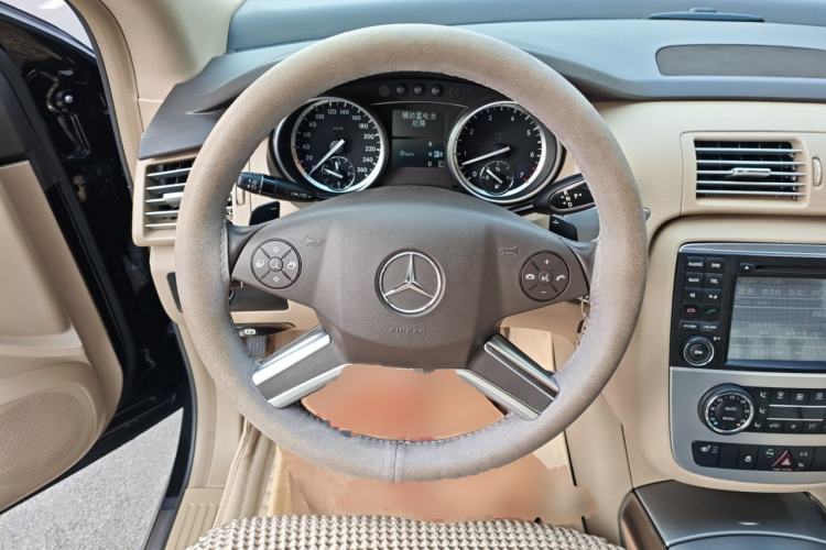 Used Mercedes-Benz R-Class 2011 R 300 L Business Model