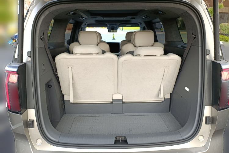 Used Zeekr 009 2022 WE Edition