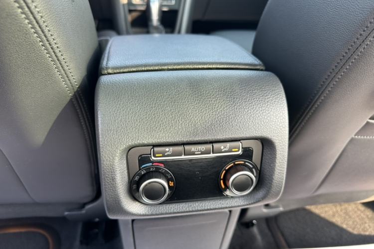 Used Volkswagen Sharan 2018 380TSI Luxury 7-Seater
