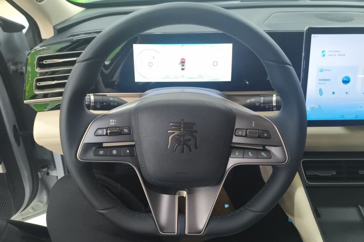 Used BYD Qin L 2024 DM-i 120KM Leading Model
