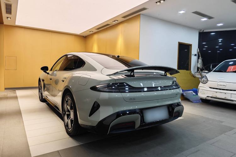 Used  SU7 2024 Rear-Drive Ultra-Long Range Advanced Pro-Level Intelligent Driving Version
