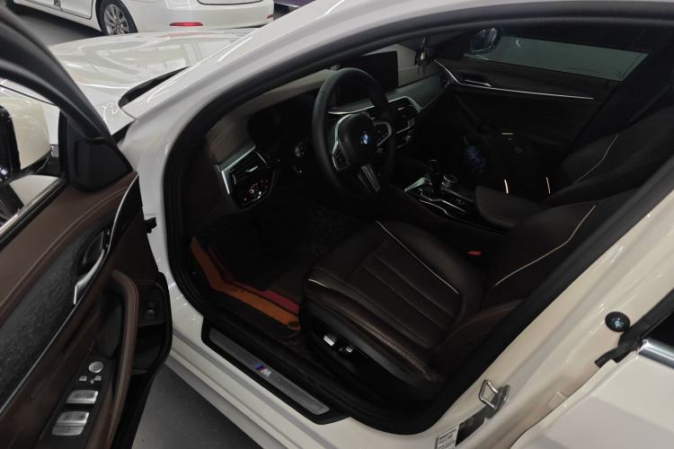 Used BMW 5 Series 2021 530Li Leading Model M Sport Package
