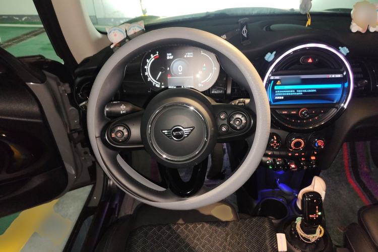 Used MINI MINI 2021 1.5T COOPER Classic Edition