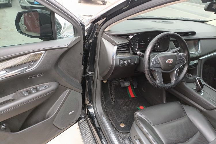 Used Cadillac XT5 2018 25T Luxury Model
