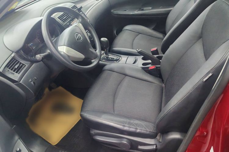 Used Nissan Tiida 2011 1.6L CVT Smart Version
