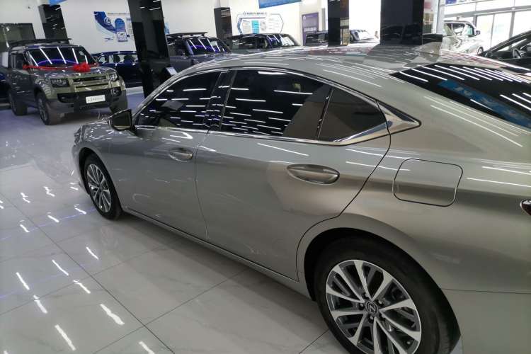 Used Lexus ES 2022 200 Excellence Edition