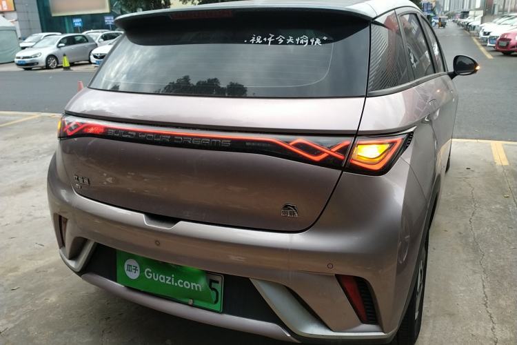 Used BYD Dolphin 2021 405 km Fashion Edition
