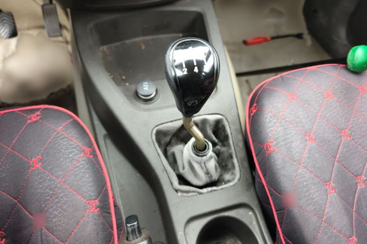 Used Wuling Hongguang 2014 1.5L Standard Version
