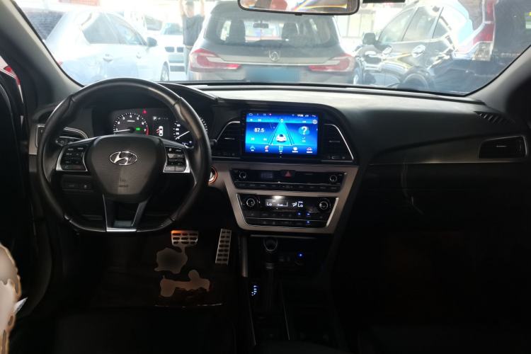 Used Hyundai Sonata 2015 1.6T GLX Advanced Model
