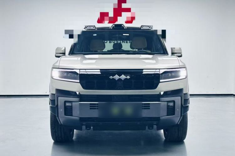 Used  Leopard 8 2025 Smart & Brave Flagship Edition 7 Seats
