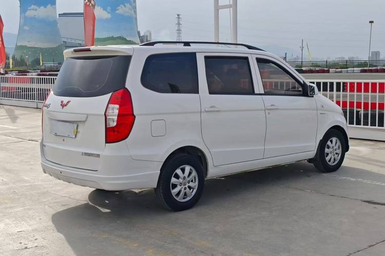 Used Wuling Hongguang 2014 1.5L S Standard Version
