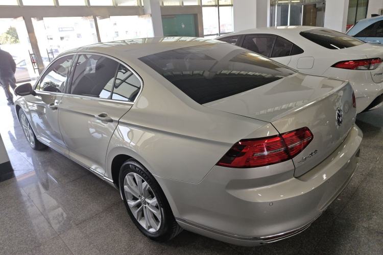 Used Volkswagen Magotan 2017 380TSI DSG Luxury Model