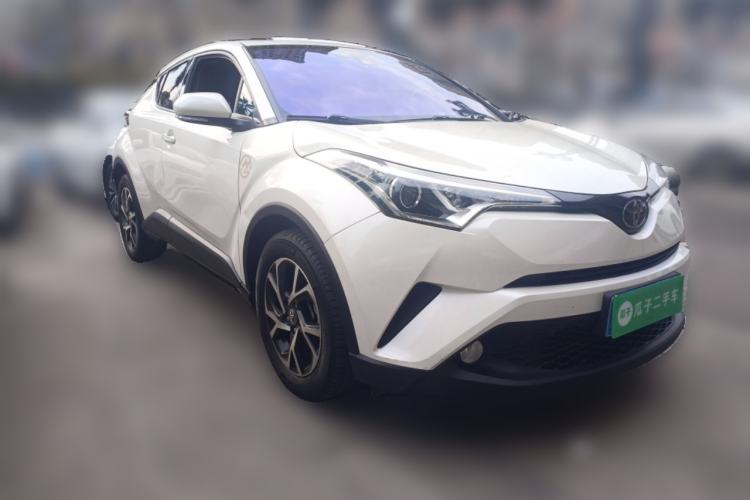Used Toyota C-HR 2018 2.0L Leading with Sunroof China VI Standard