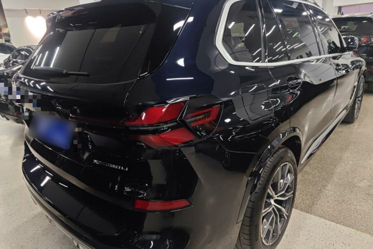 Used BMW X5 2023 xDrive 30Li M Sport Package