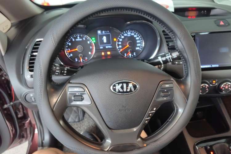 Used Kia K3 2016 1.6L Automatic GLS
