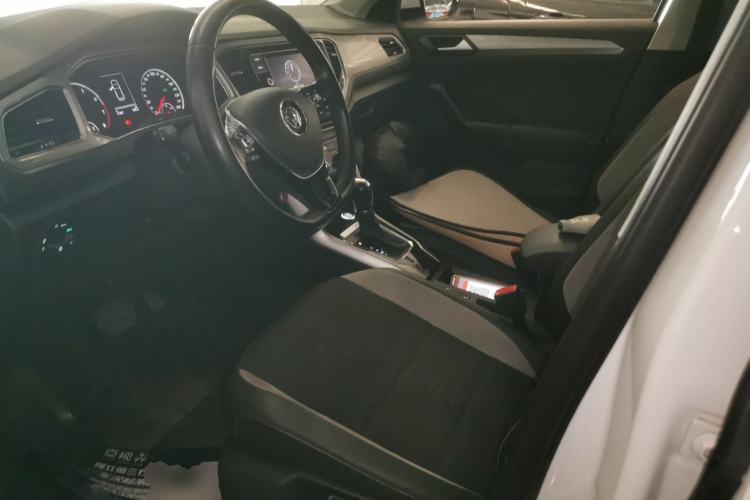 Used Volkswagen T-ROC 2019 230TSI DSG Two-Wheel-Drive Advanced Version China VI Standard