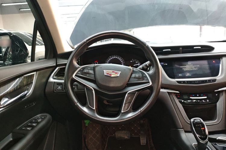 Used Cadillac XT5 2016 25T Luxury Model