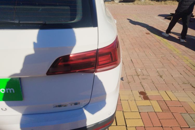 Used Volkswagen Tharu 2022 280TSI Two-Wheel Drive Trend Edition
