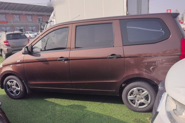 Used Wuling Hongguang 2015 1.5L S Base Model China IV
