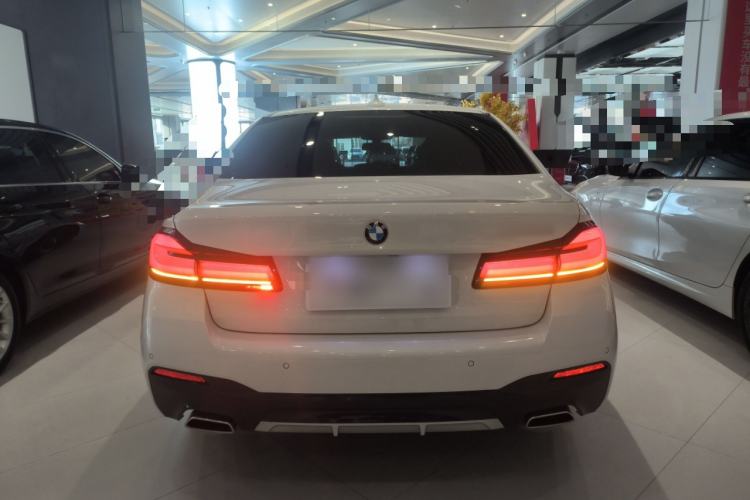 Used BMW 5 Series 2022 Second Facelift 525Li M Sport Package