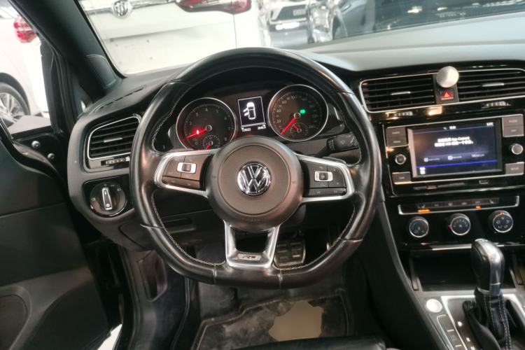 Used Volkswagen Golf 2018 280TSI Automatic R-Line Model
