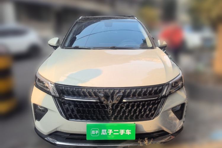 Used Wuling Asta 2022 2.0L DHT Electric-Speed Version
