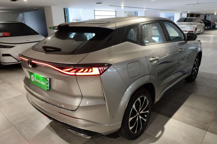 Used Changan UNI-Z New Energy 2024 Blue Whale Smart Electric iDD 125km Excellence Model
