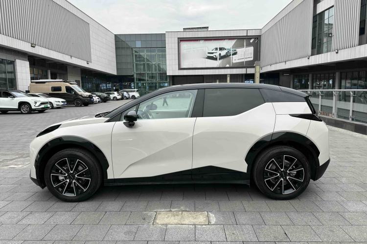 Used Zeekr X 2025 Four-Seater Rear-Drive Cube Version
