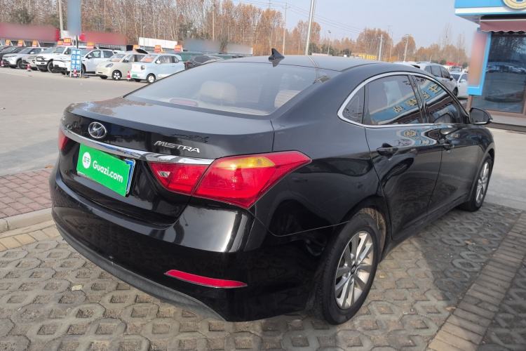 Used Hyundai Mistra 2014 1.8L Manual Comfort GL Model
