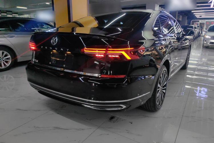 Used Volkswagen Passat 2019 330TSI Luxury Edition China VI Standard
