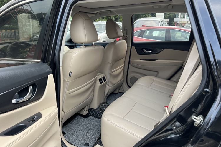 Used Nissan X-Trail 2017 2.0L CVT Comfort Edition 2WD
